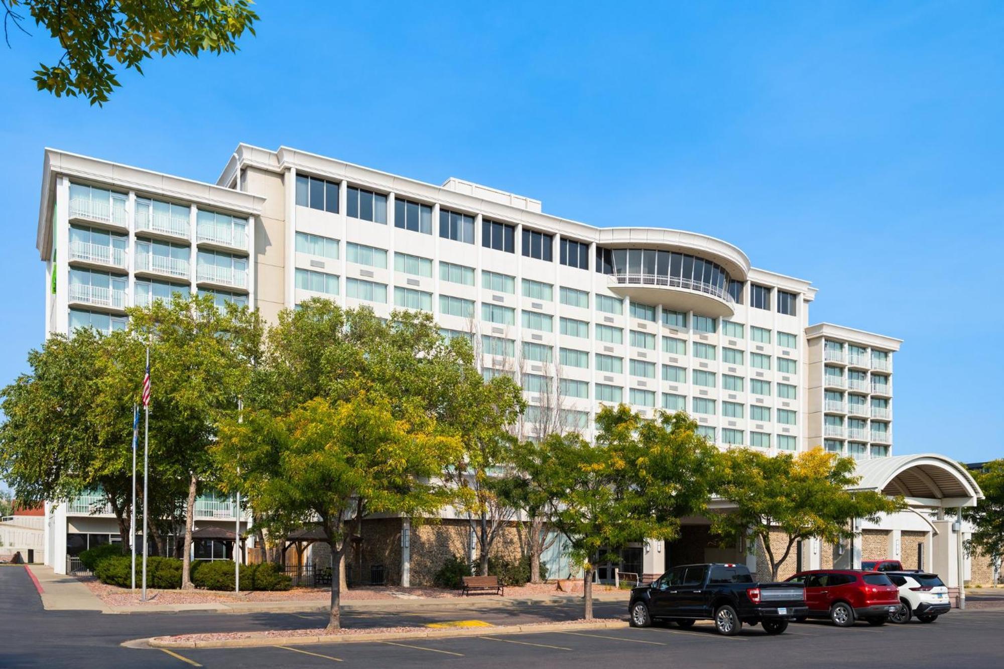 Holiday Inn Sioux Falls-City Center, An Ihg Hotel Exterior photo