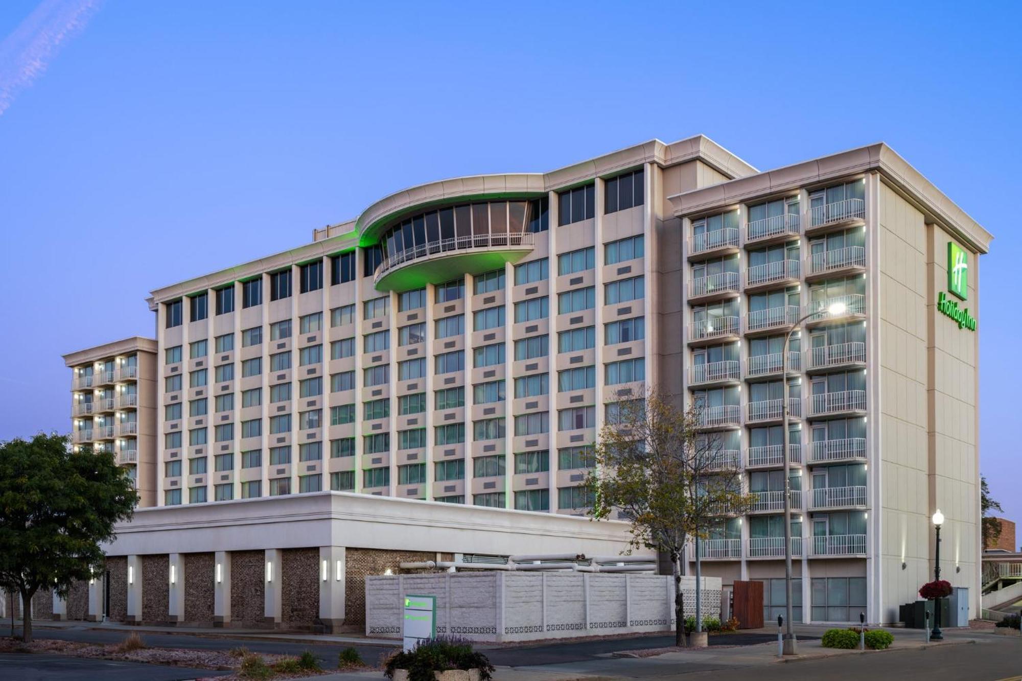 Holiday Inn Sioux Falls-City Center, An Ihg Hotel Exterior photo